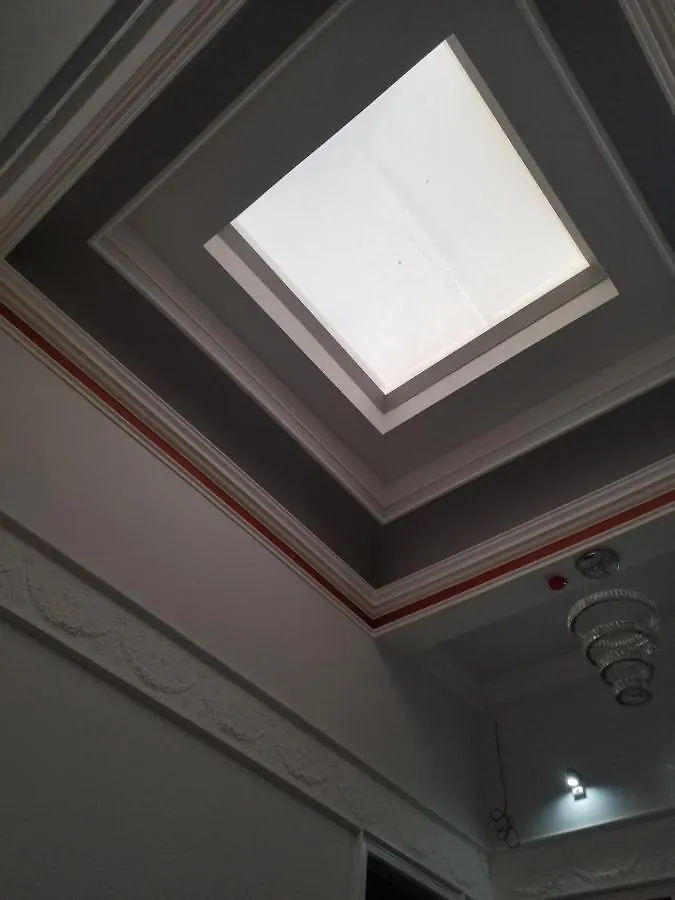 Mayfield Suites Эдинбург 0*,