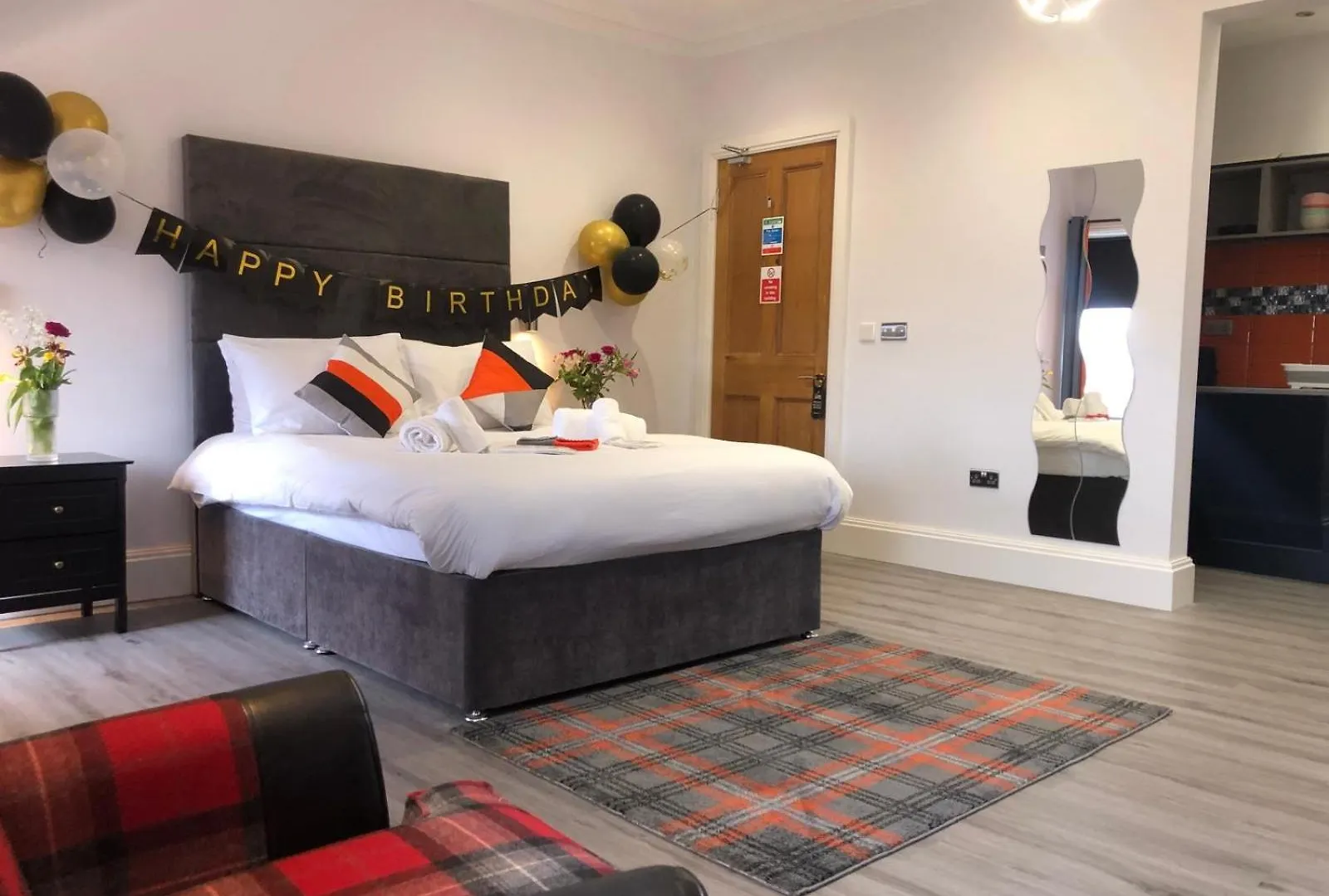 Mayfield Suites Эдинбург Великобритания