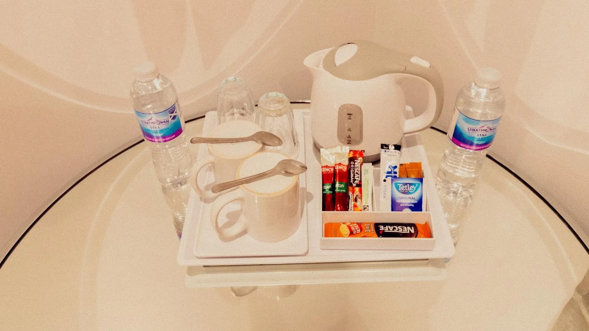 אדינבורו Mayfield Suites 0*,