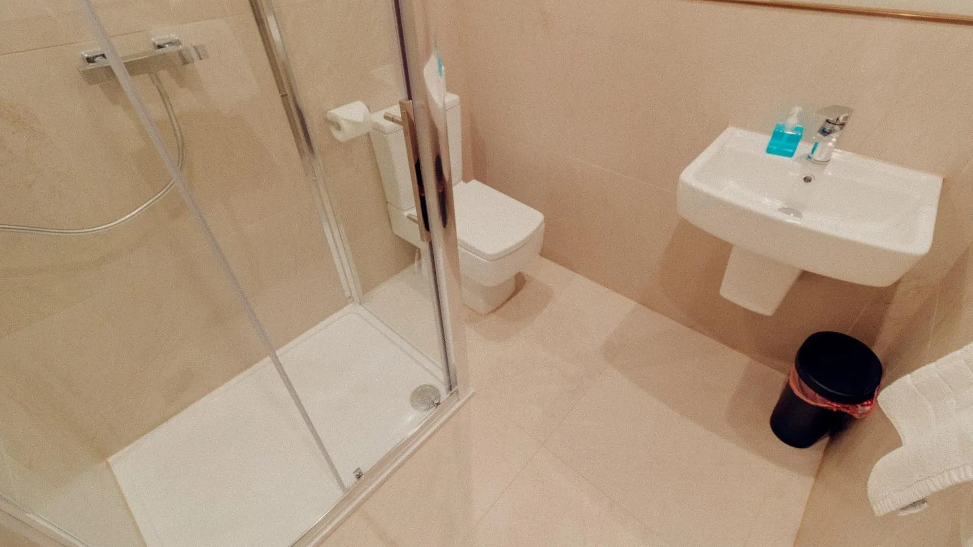 אדינבורו Mayfield Suites בית הארחה