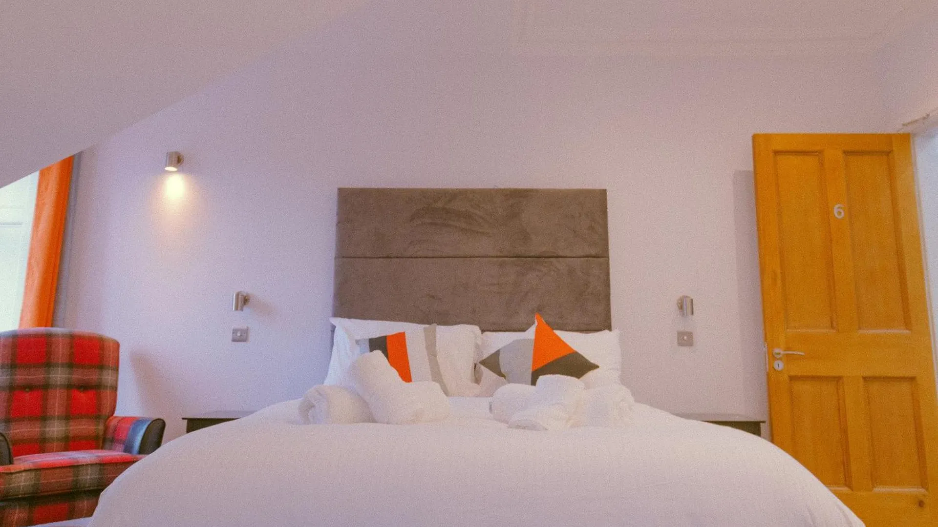 אדינבורו Mayfield Suites
