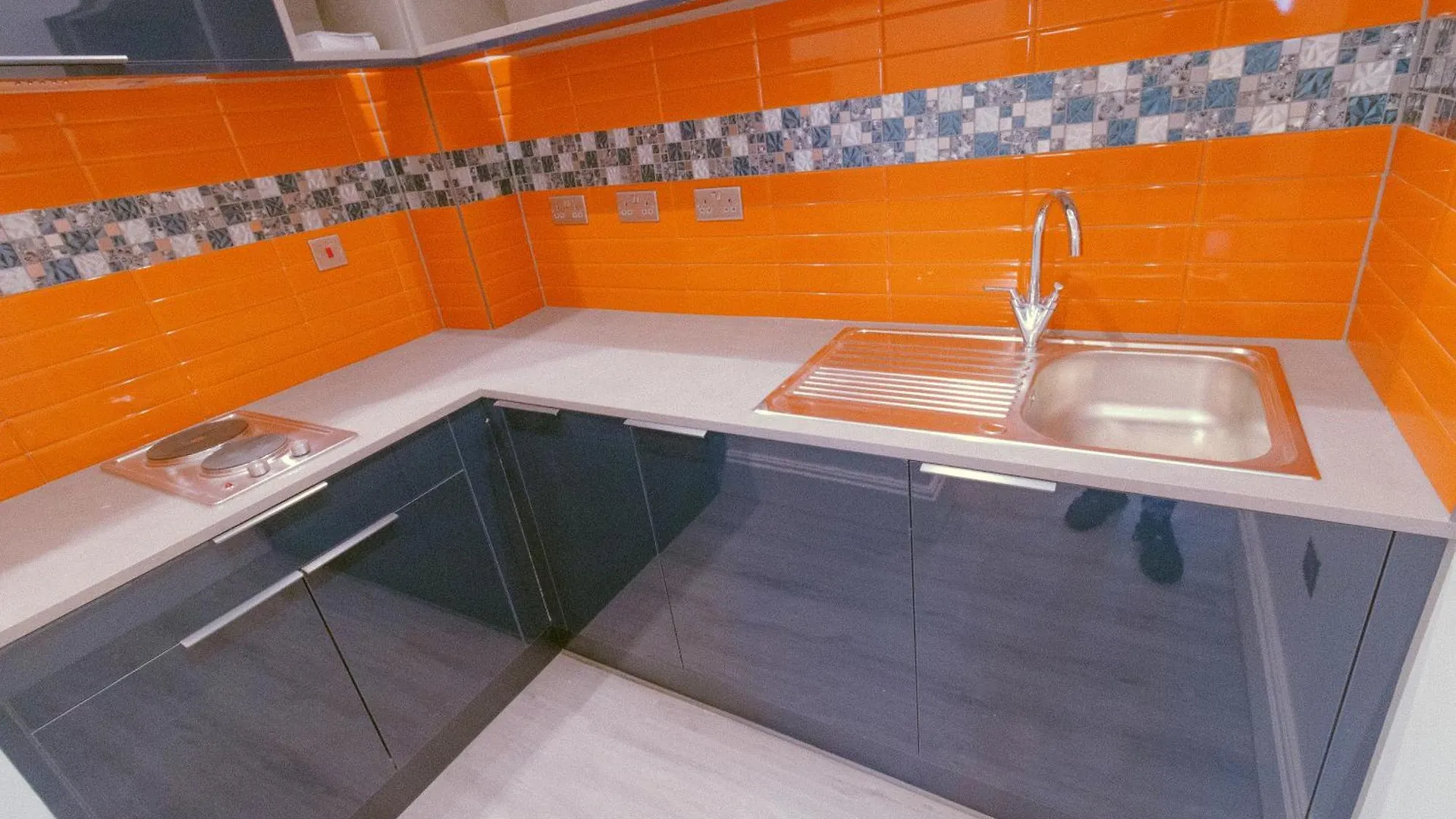 אדינבורו Mayfield Suites 0*,
