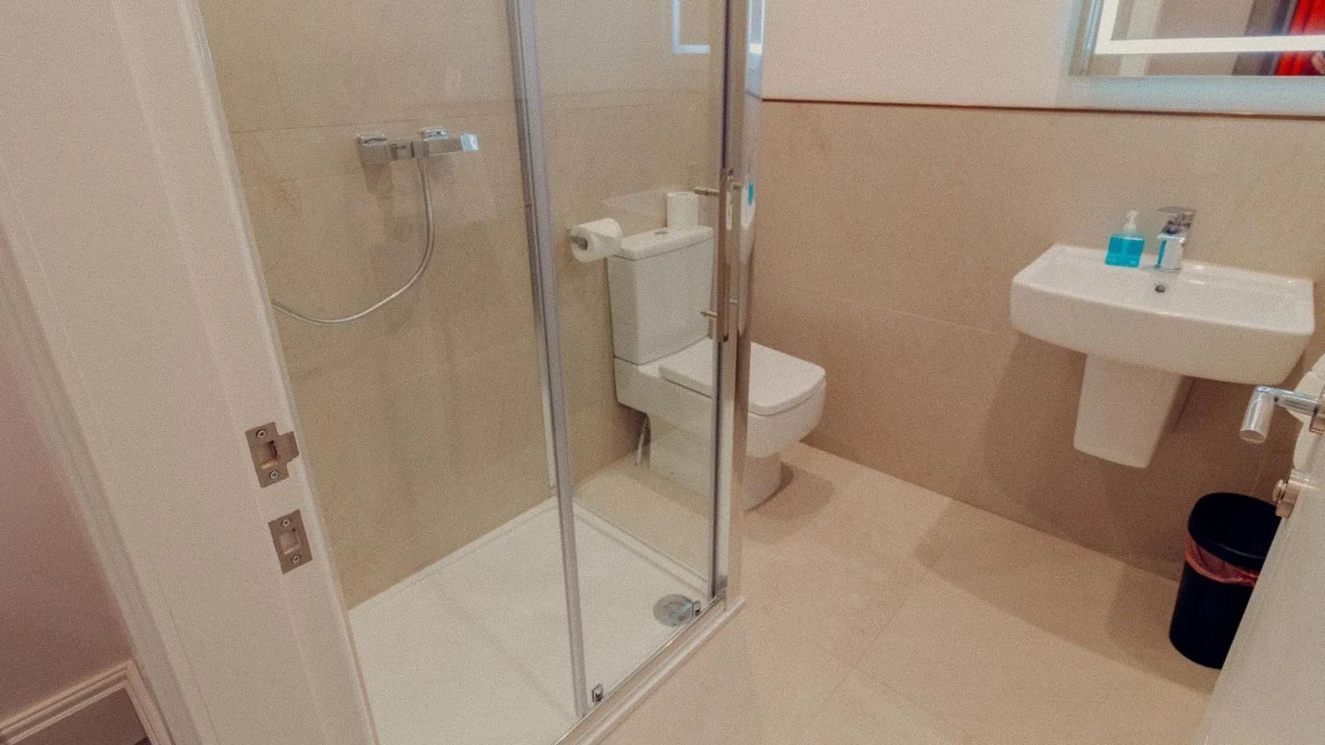 אדינבורו Mayfield Suites בית הארחה